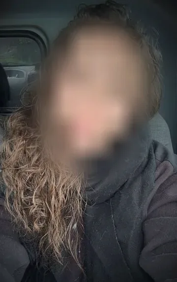 Chiara, 24