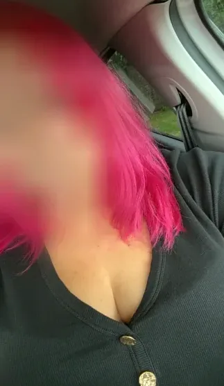 Corinna, 37