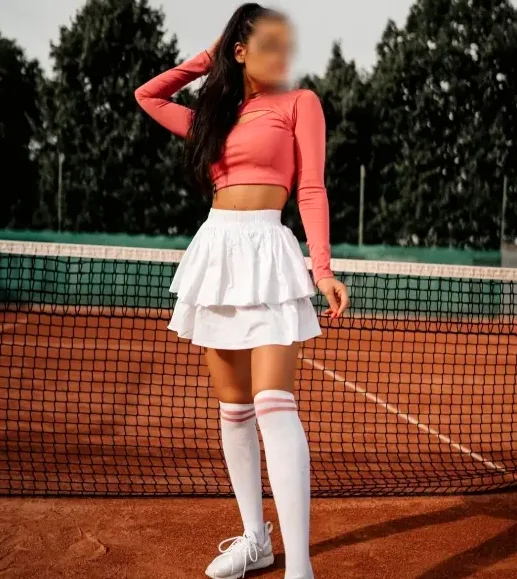 Ingrid, 35