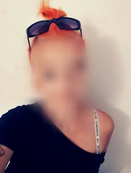 Laura, 35
