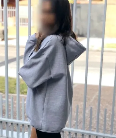 Laura, 26