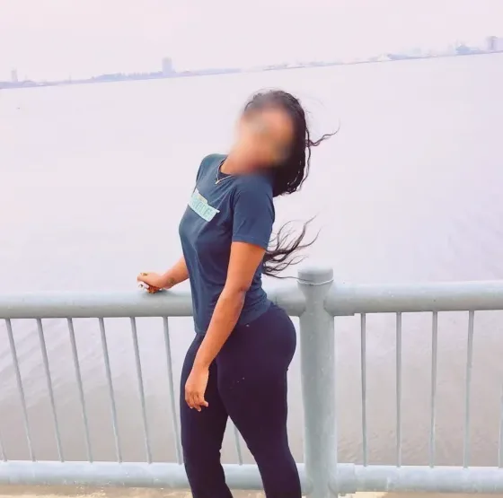 Lea, 35