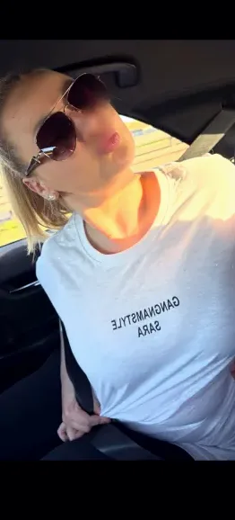 Marie, 32