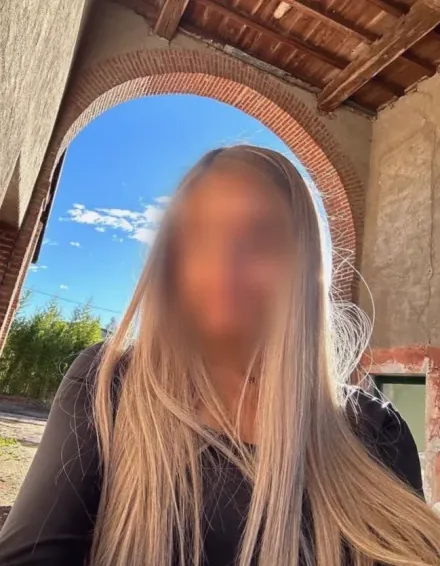 Martina, 28