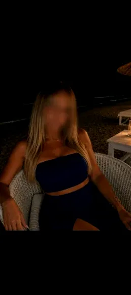 Nina, 38