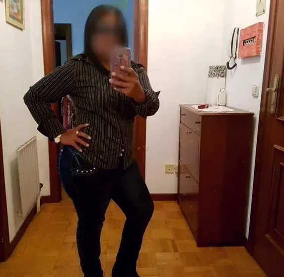 Sina, 39