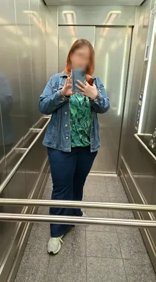 Thea, 40