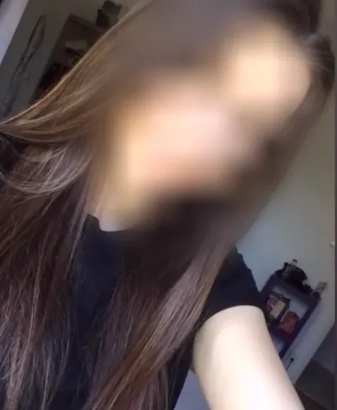 Valerie, 28