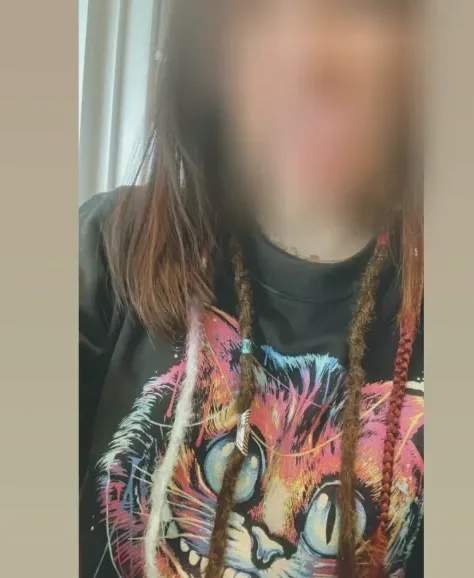 Vanessa, 31